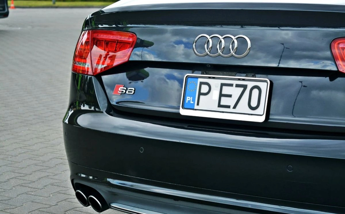 Audi S8 - Zdjęcie 18