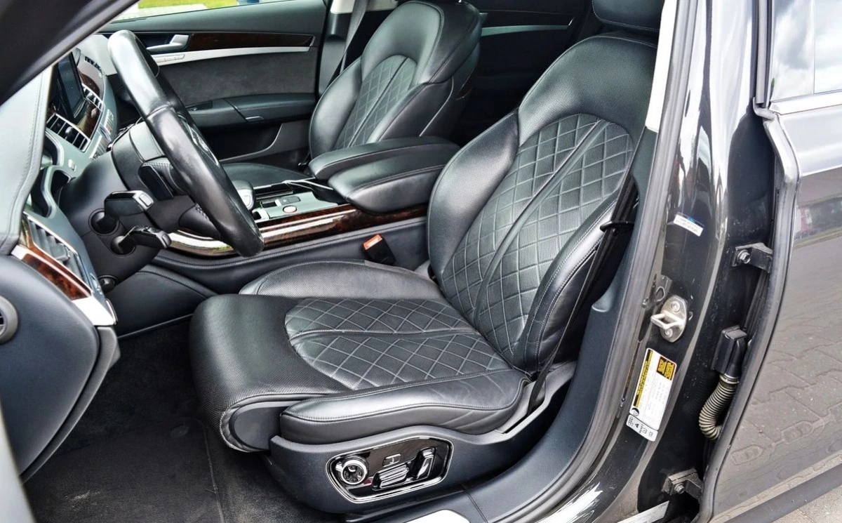 Audi S8 - Zdjęcie 25