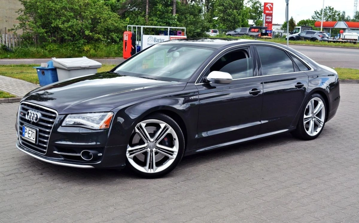 Audi S8 - Zdjęcie 36