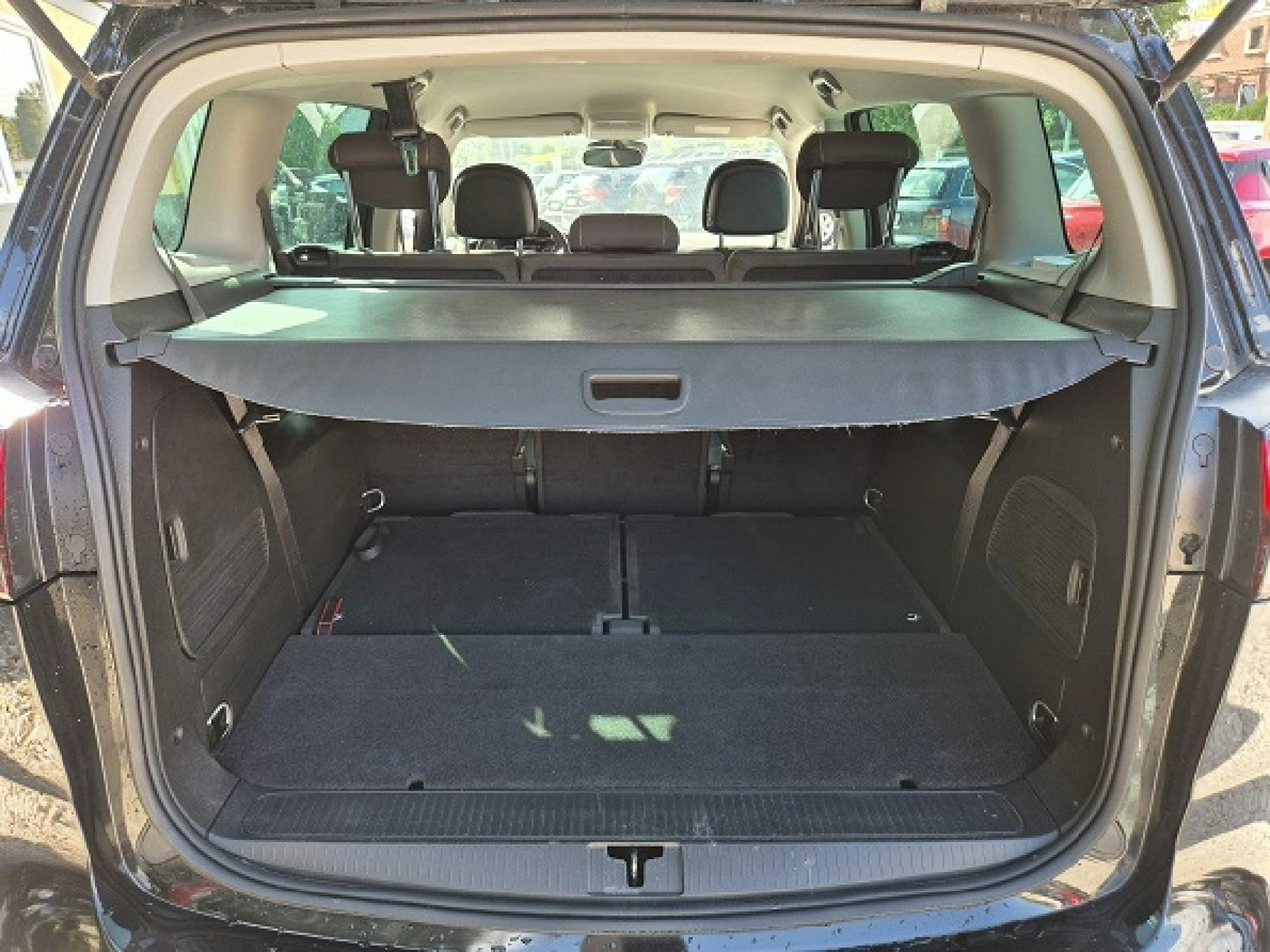 Opel Zafira - Zdjęcie 17