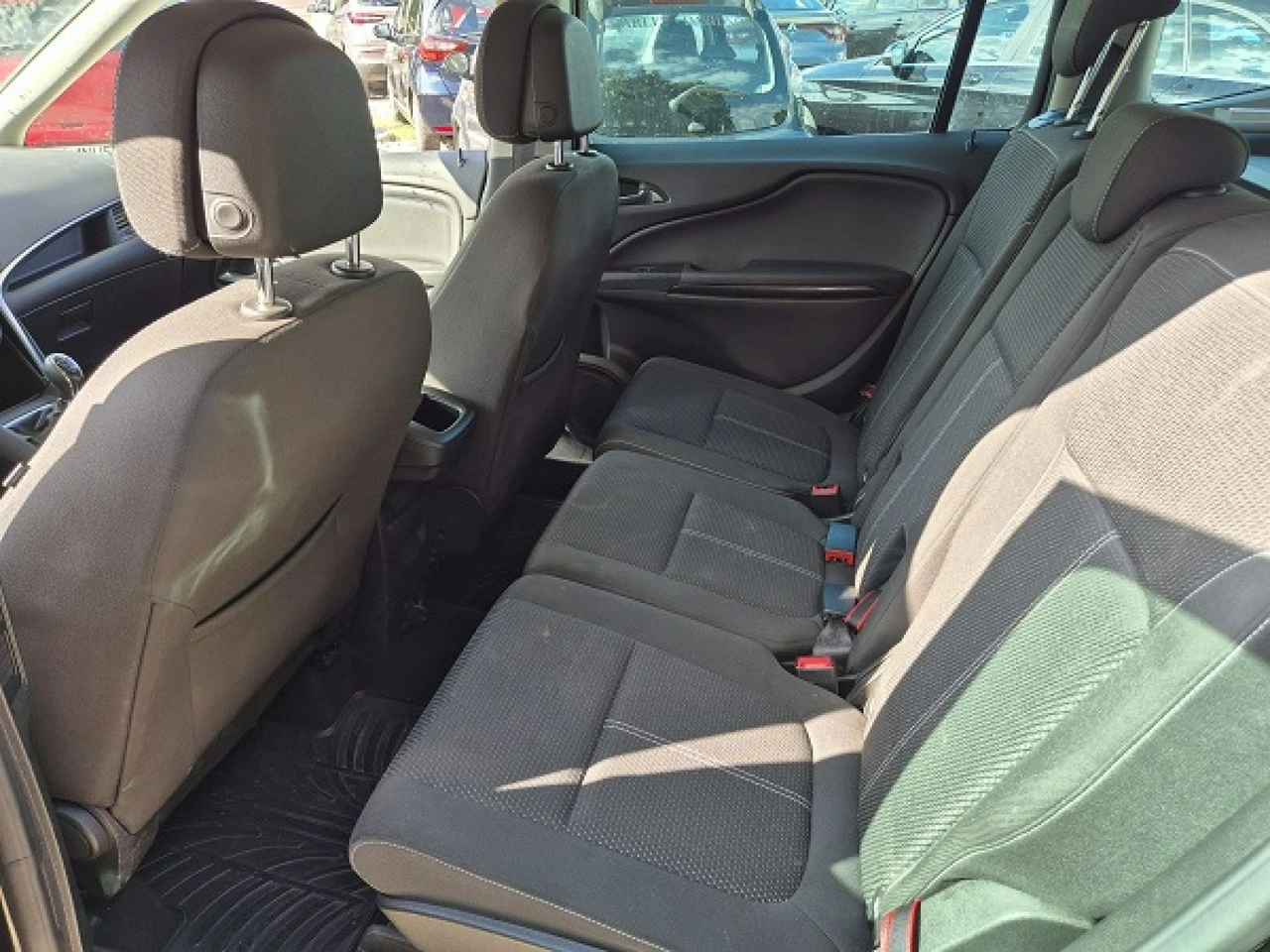 Opel Zafira - Zdjęcie 18