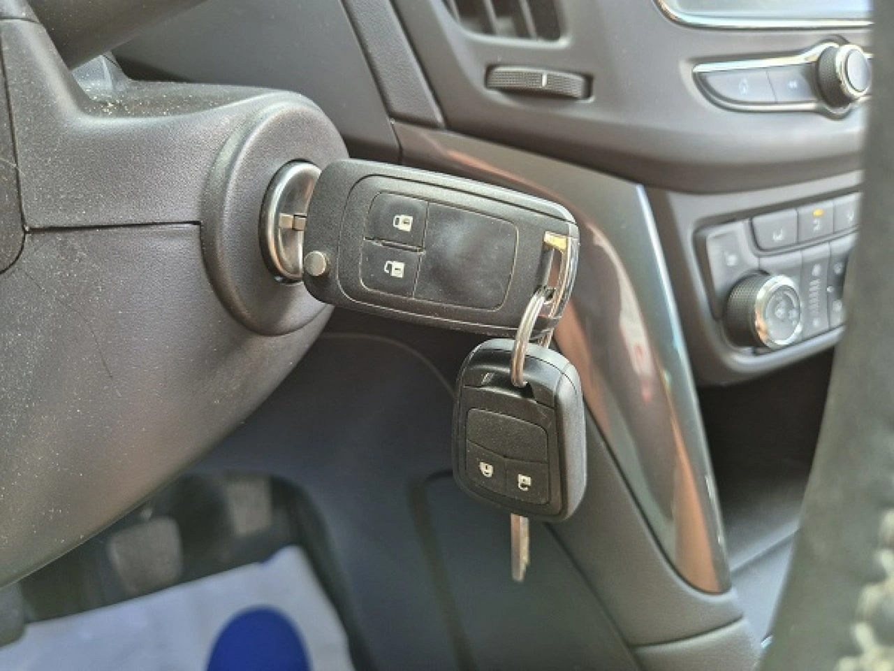 Opel Zafira - Zdjęcie 27