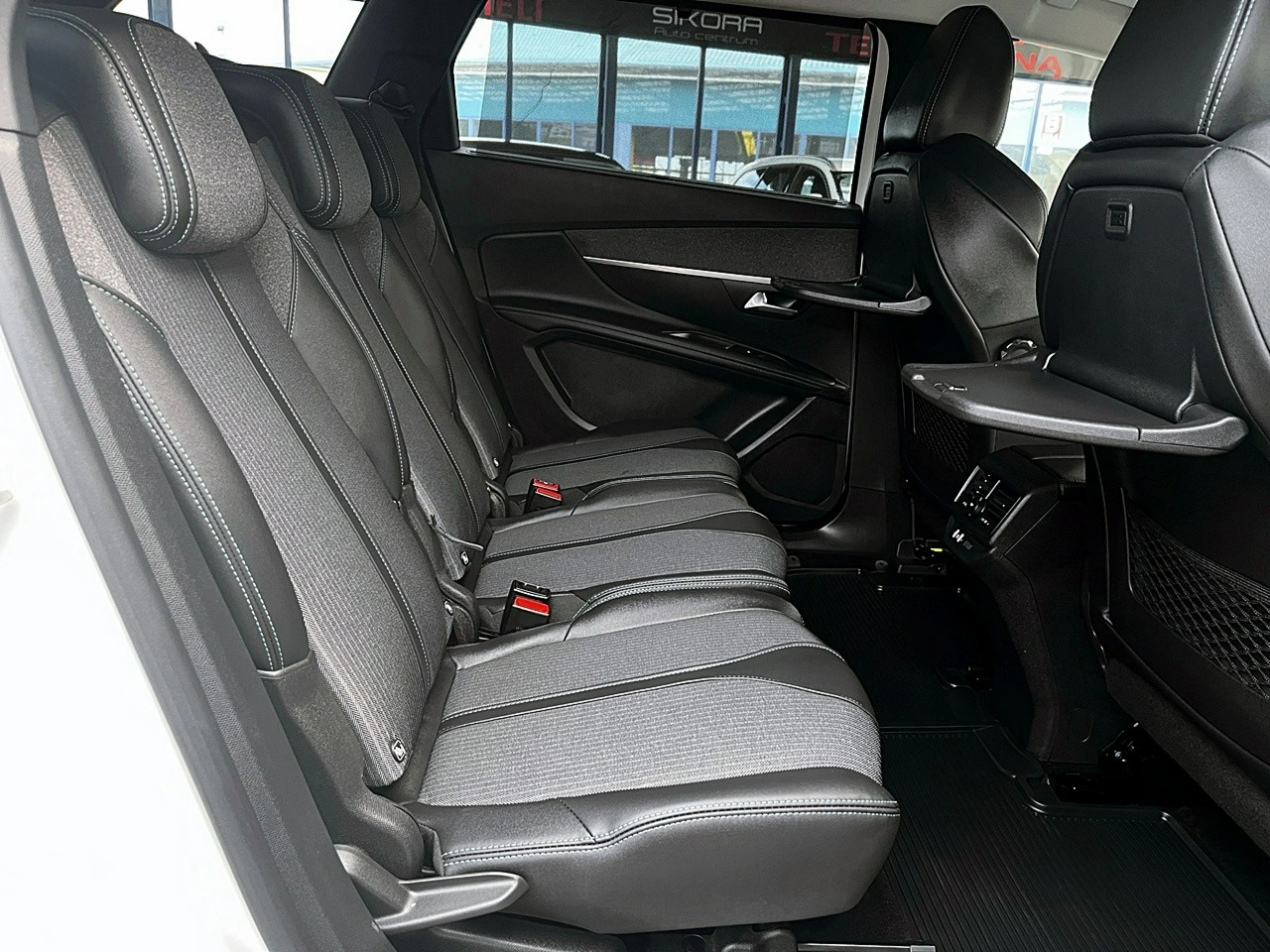 Peugeot 5008 - Zdjęcie 11