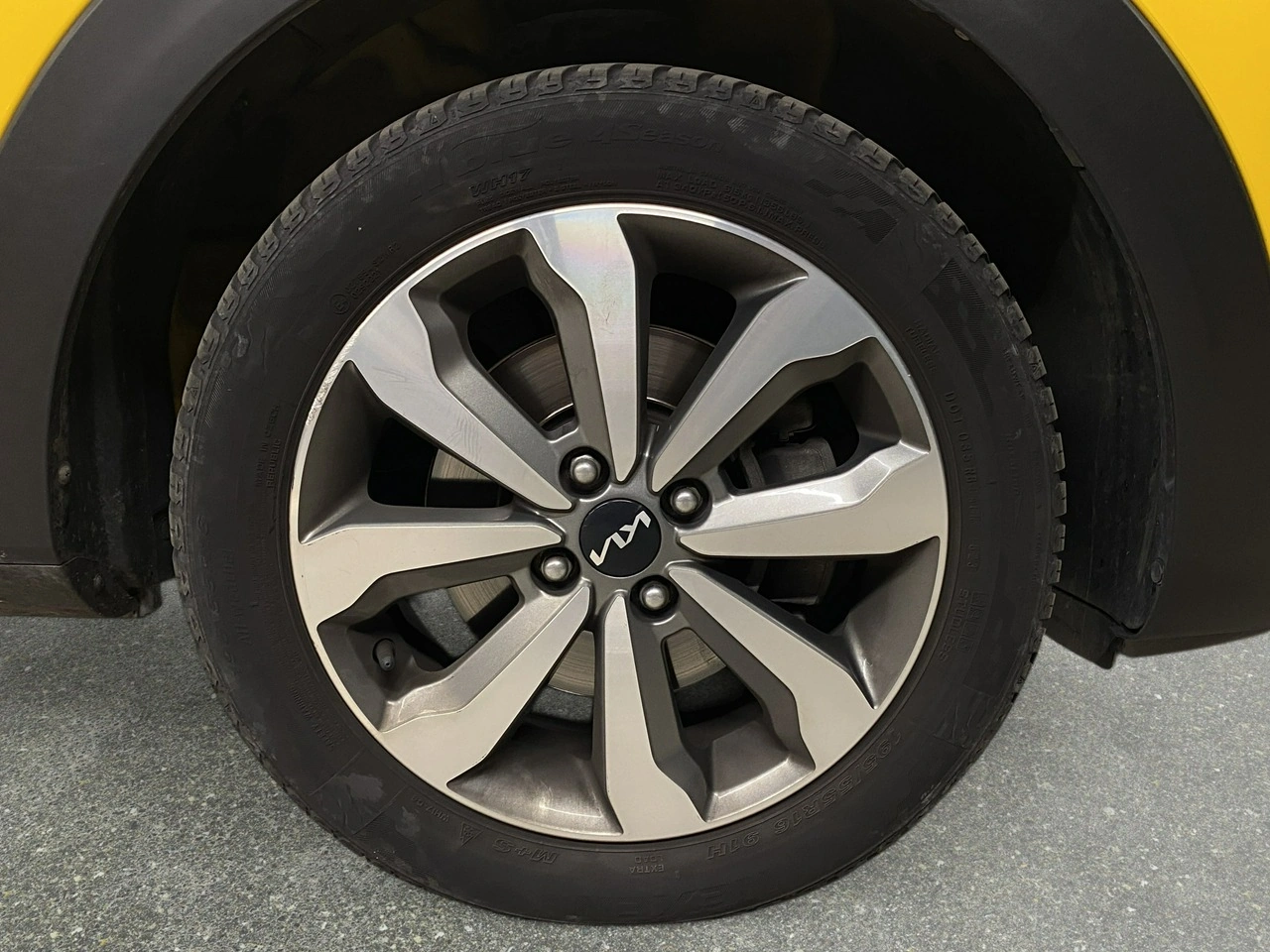 Kia Stonic - Zdjęcie 11