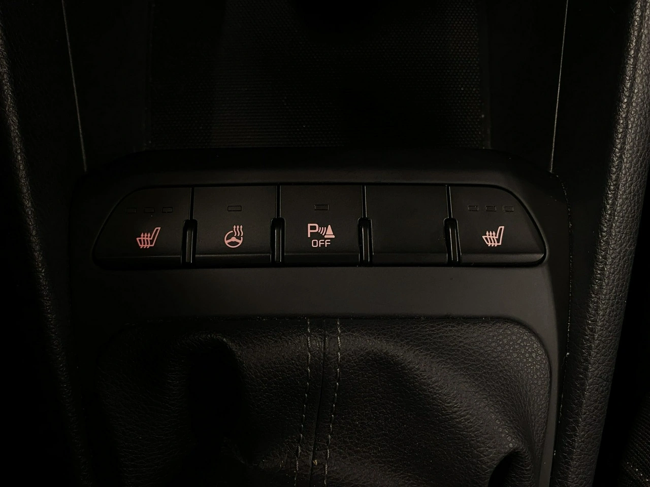 Kia Stonic - Zdjęcie 23
