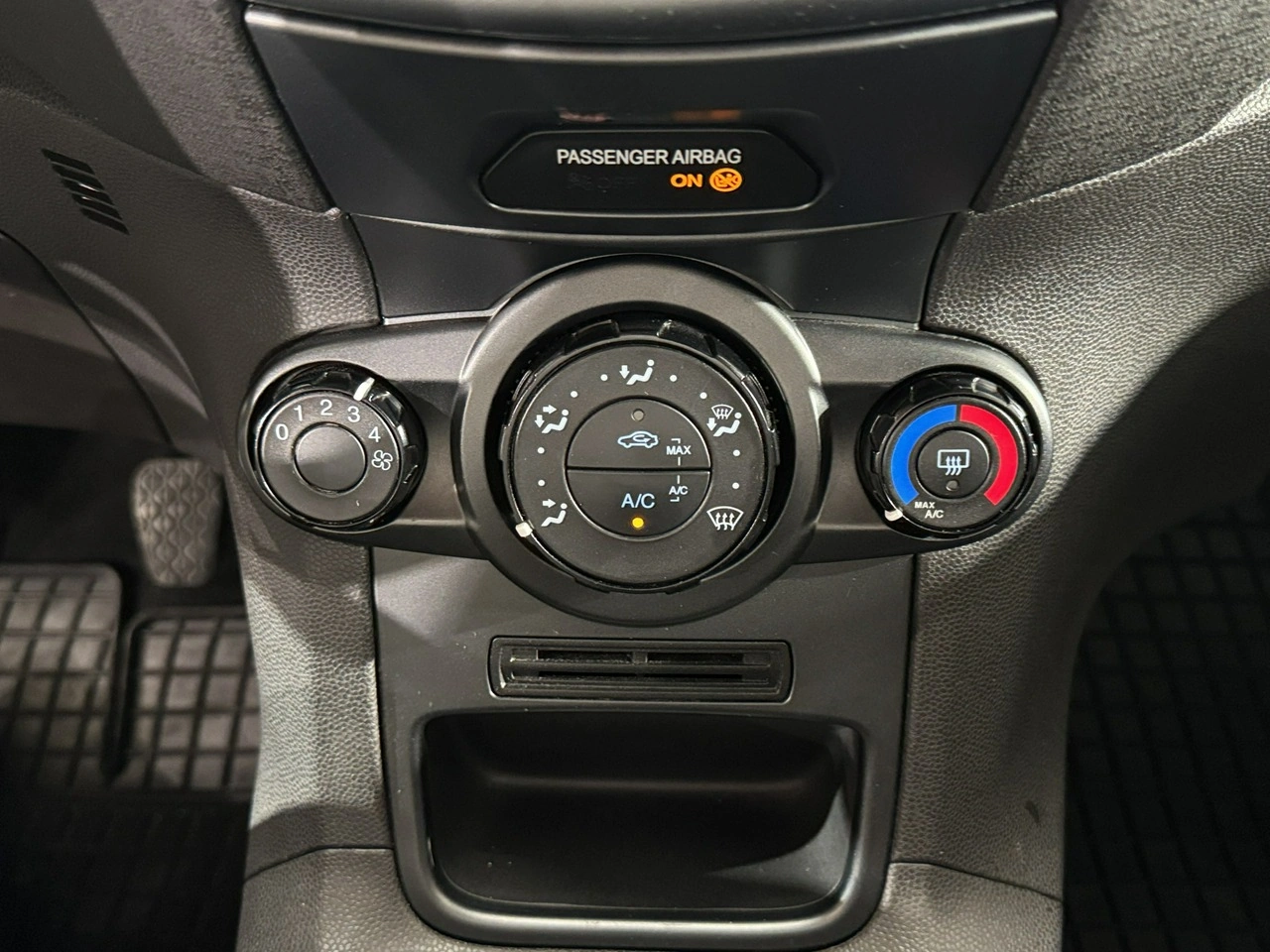 Ford Fiesta - Zdjęcie 14