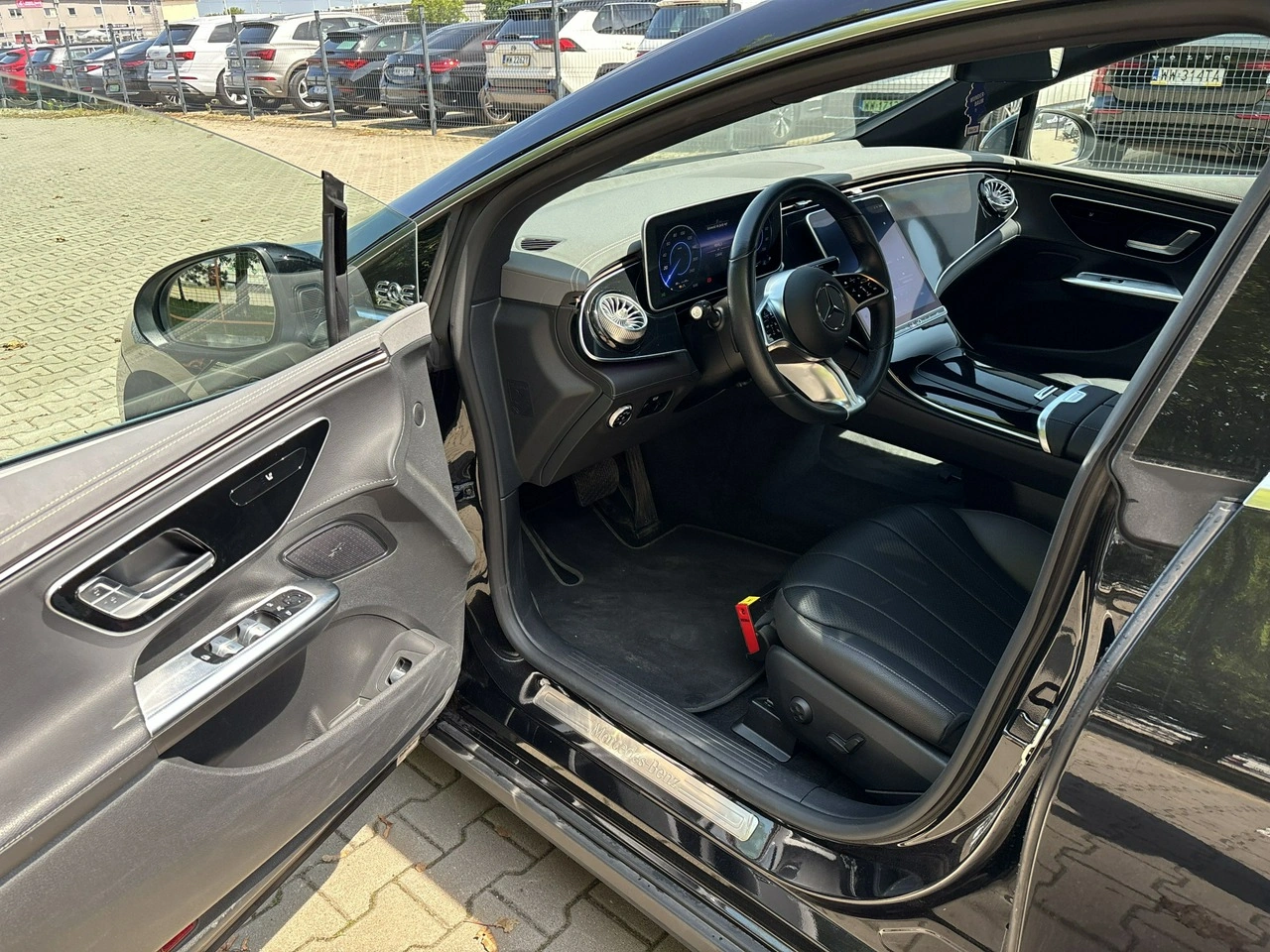 Mercedes EQE - Zdjęcie 10