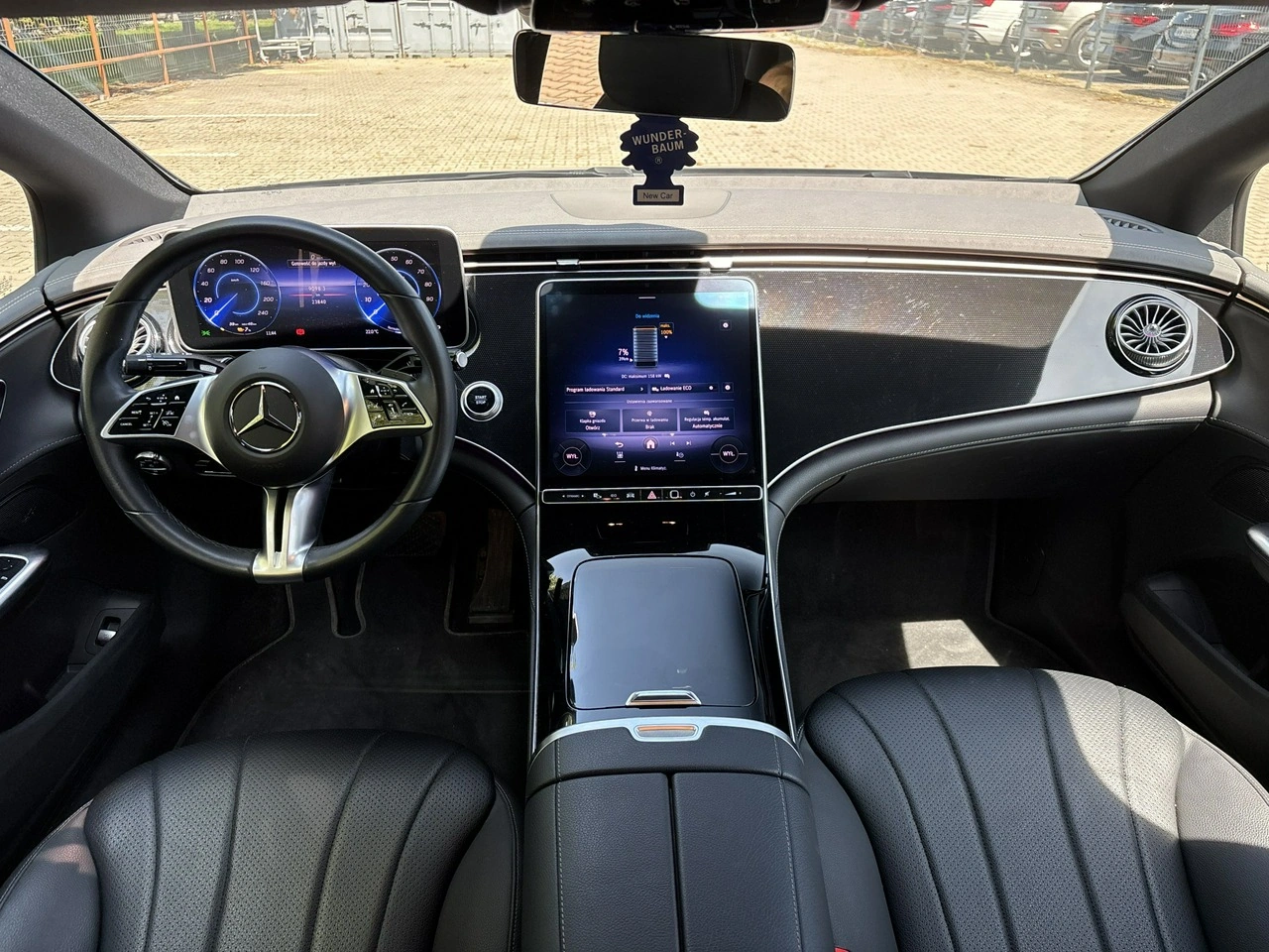 Mercedes EQE - Zdjęcie 12