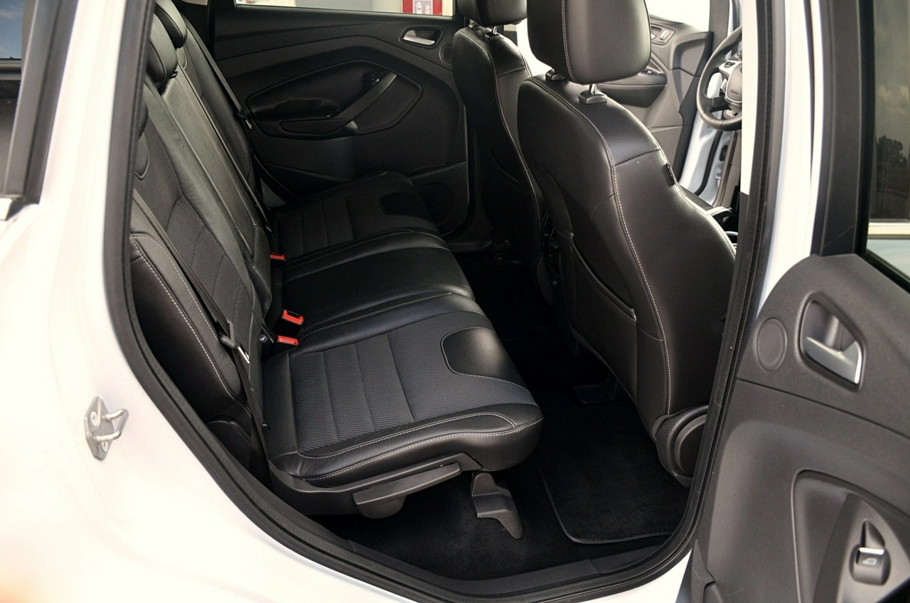 Ford Kuga - Zdjęcie 15