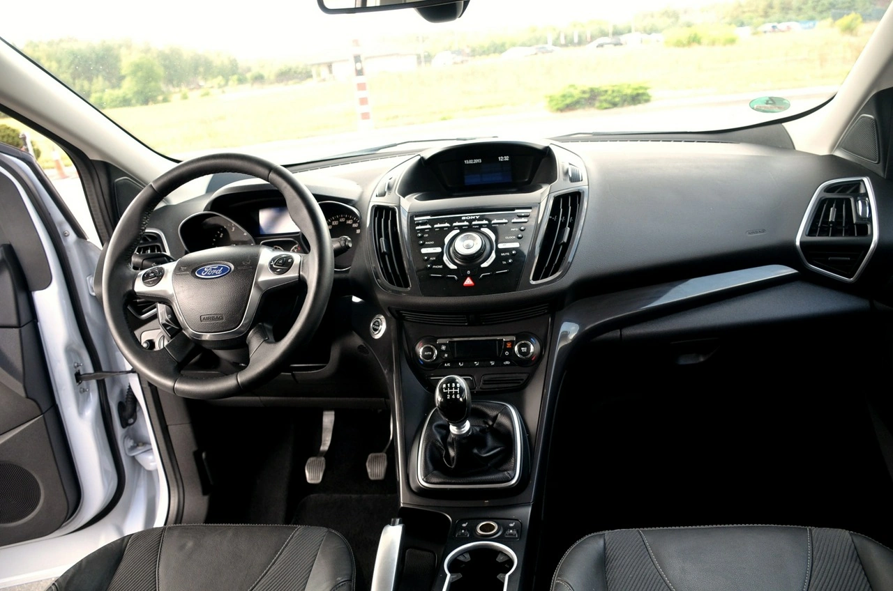 Ford Kuga - Zdjęcie 16