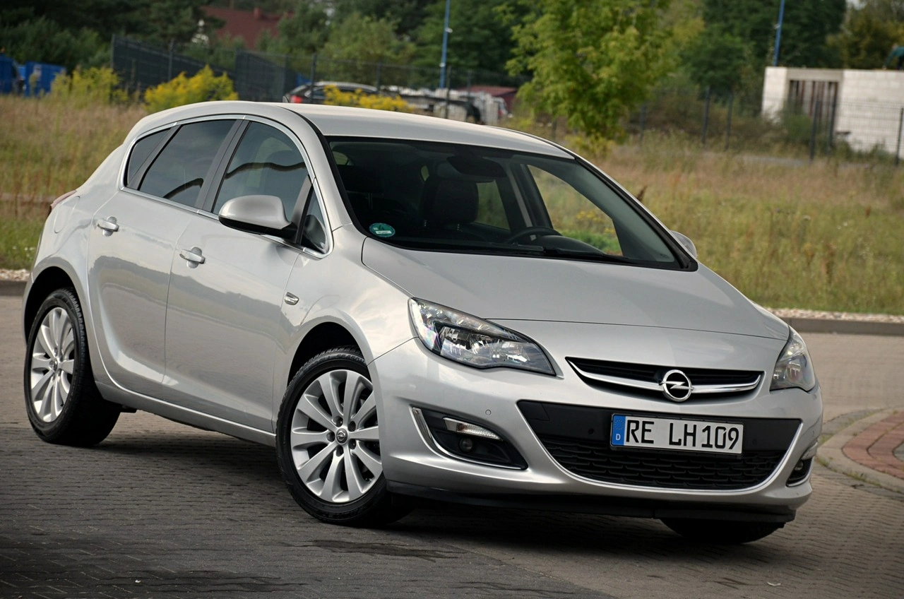 Opel Astra - Zdjęcie 2