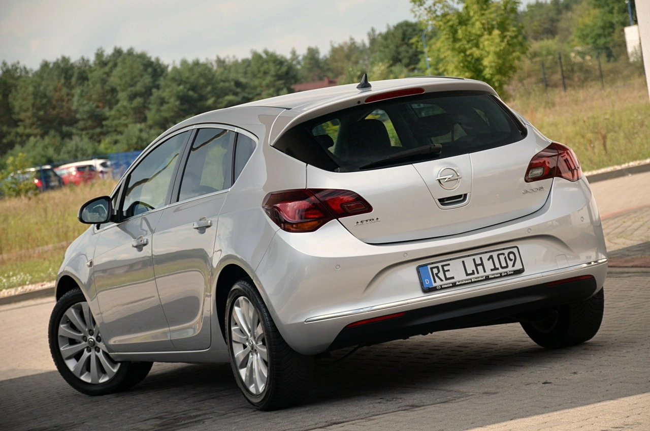 Opel Astra - Zdjęcie 6