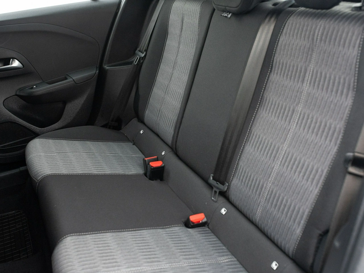 Opel Corsa - Zdjęcie 22