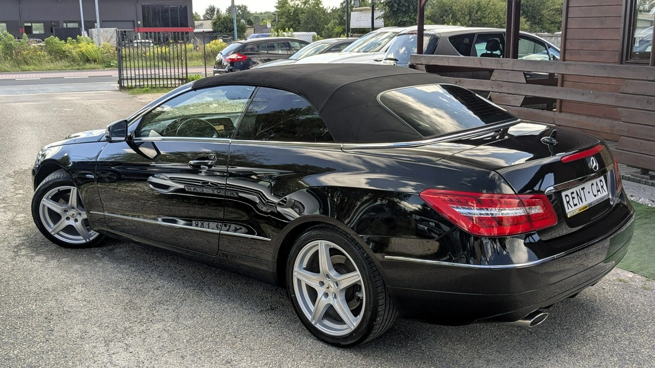 Mercedes E 220 - Zdjęcie 11