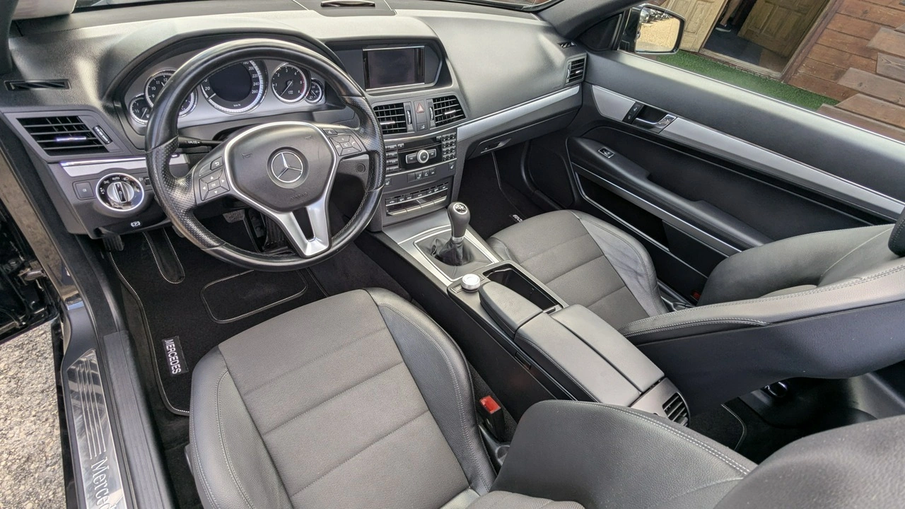 Mercedes E 220 - Zdjęcie 16