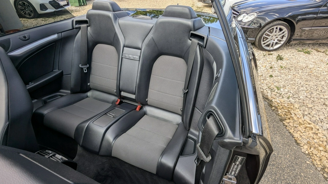 Mercedes E 220 - Zdjęcie 17
