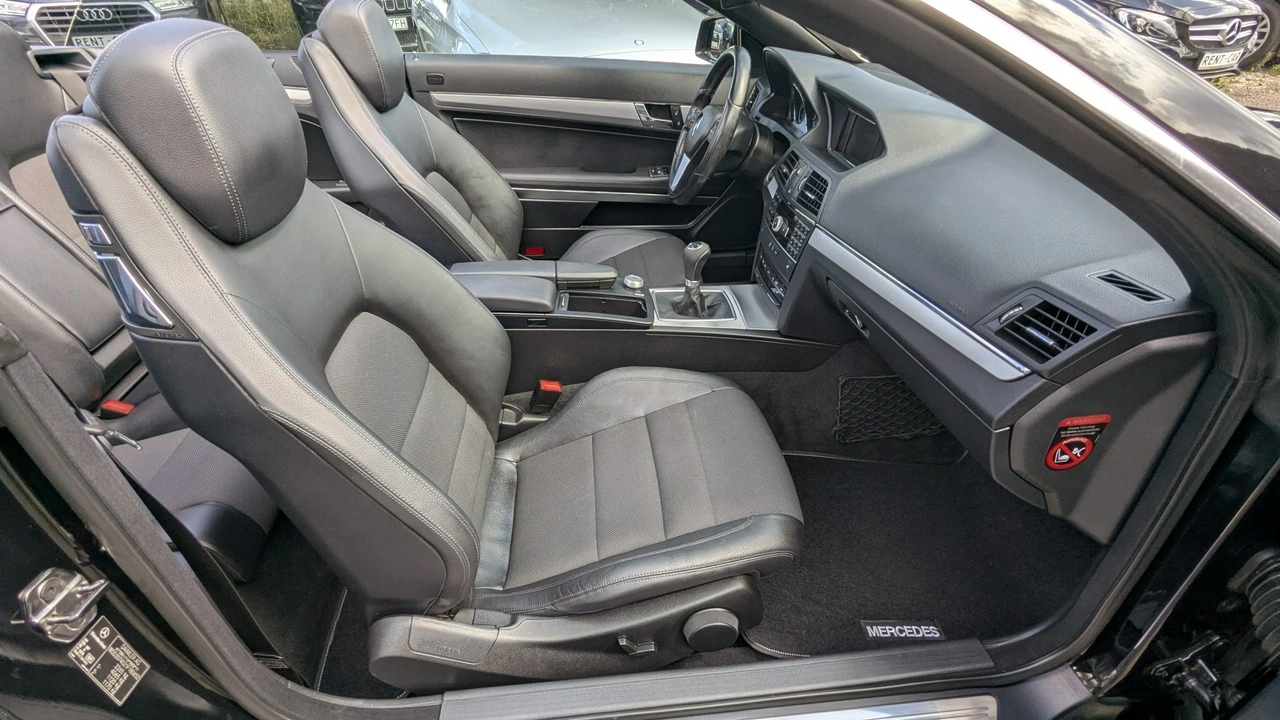 Mercedes E 220 - Zdjęcie 20