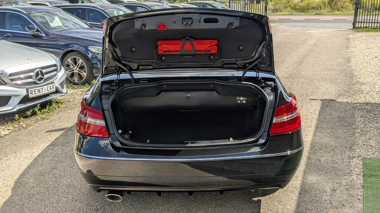 Mercedes E 220 - Zdjęcie 38