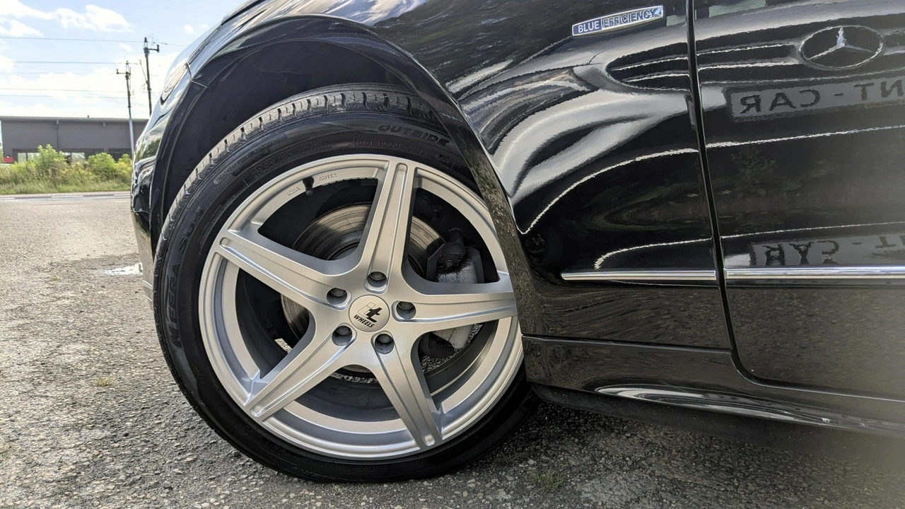 Mercedes E 220 - Zdjęcie 43