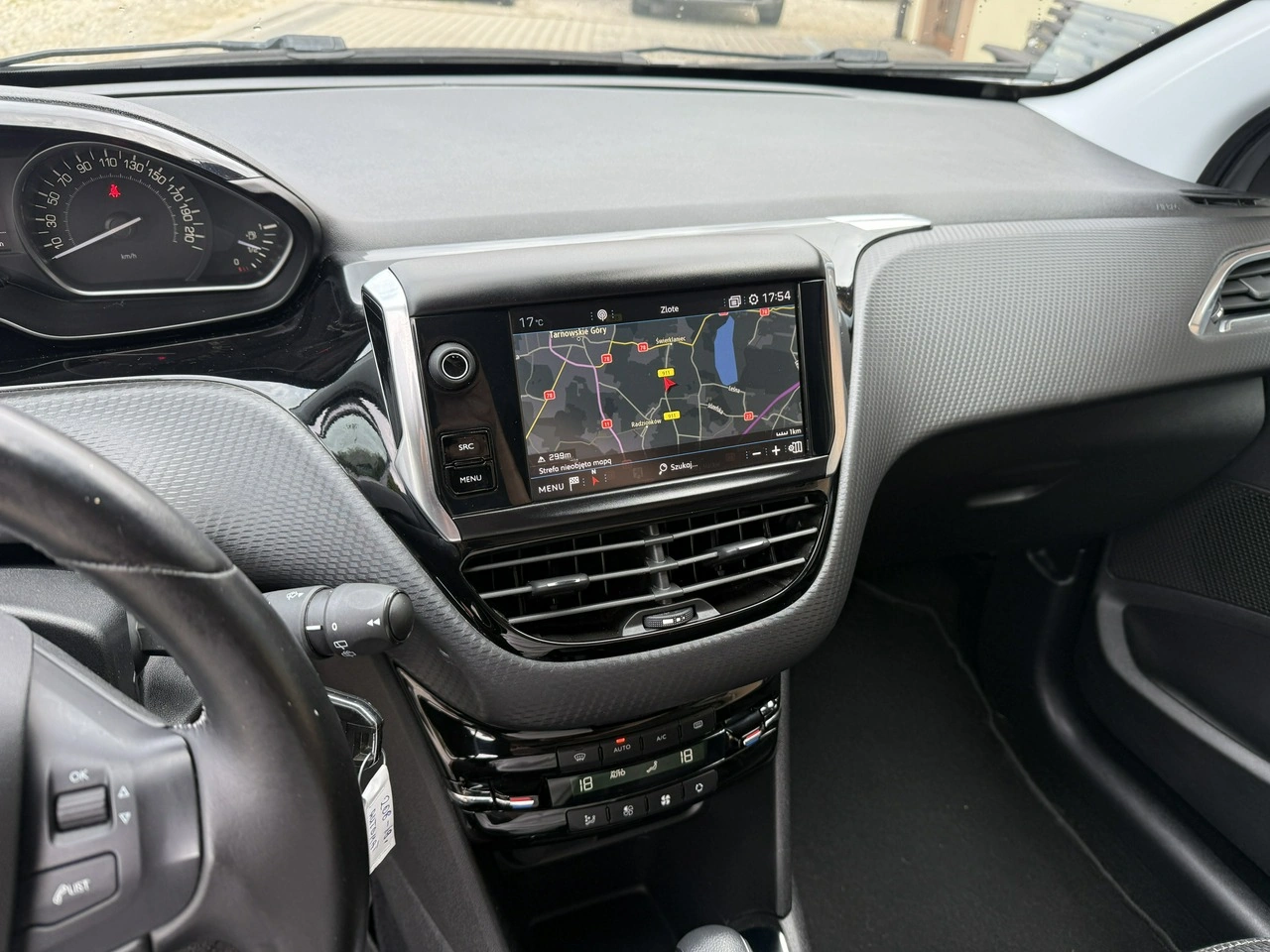Peugeot 208 - Zdjęcie 20