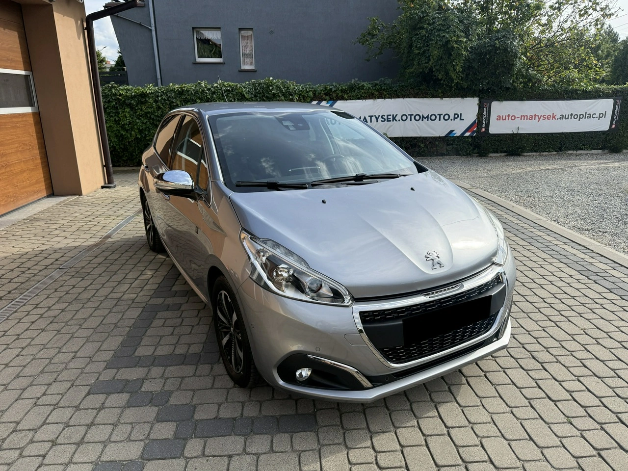 Peugeot 208 - Zdjęcie 2