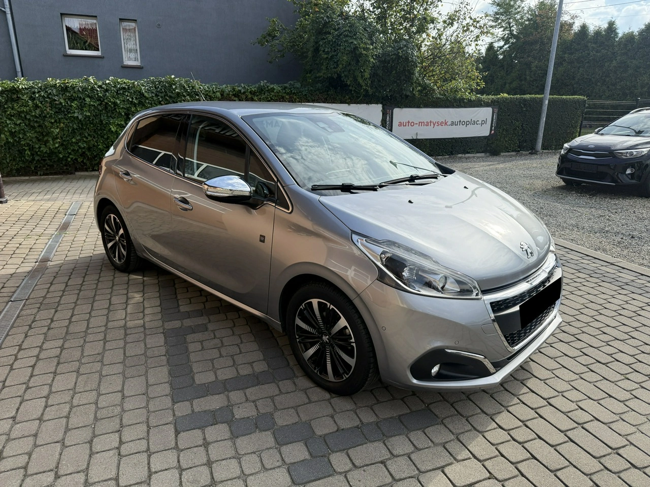 Peugeot 208 - Zdjęcie 3