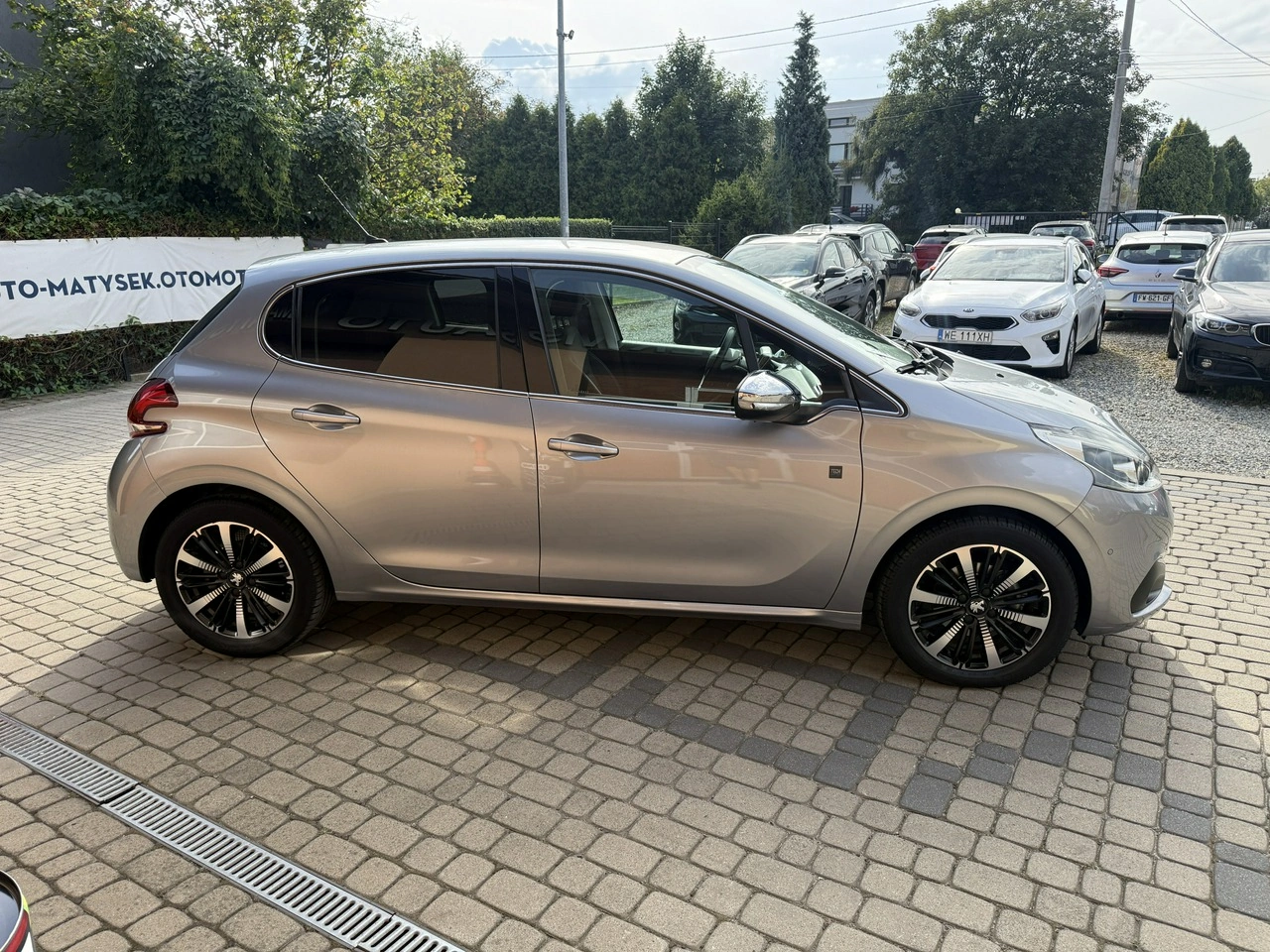 Peugeot 208 - Zdjęcie 4