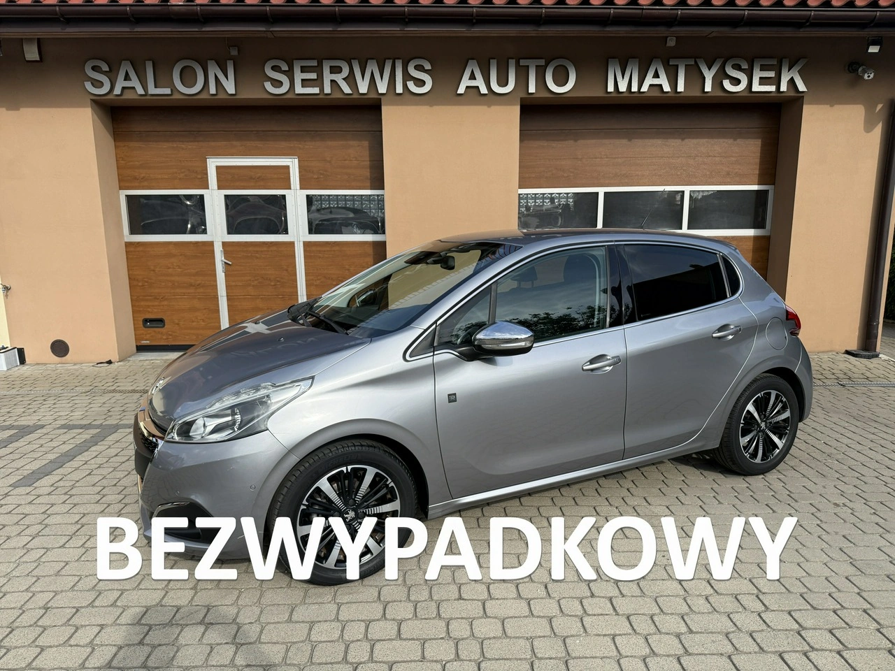 Peugeot 208 - Główne zdjęcie