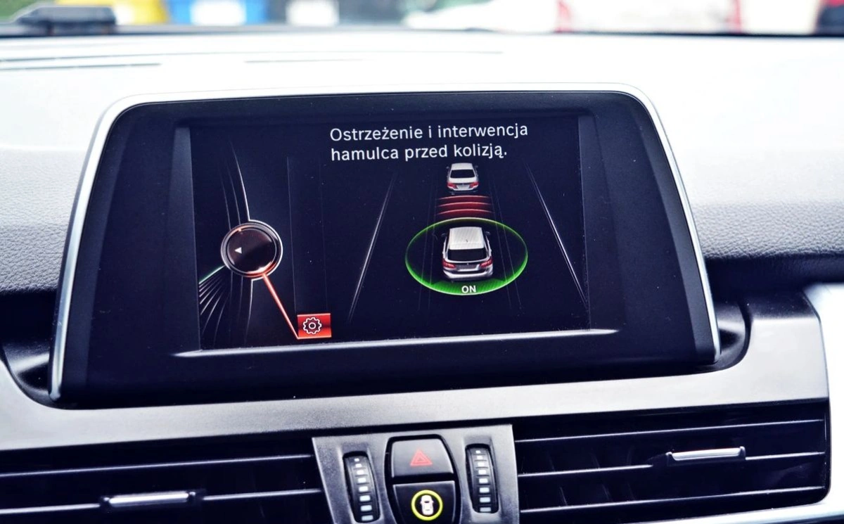 BMW Seria 2 - Zdjęcie 10