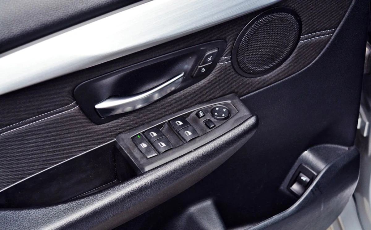 BMW Seria 2 - Zdjęcie 22