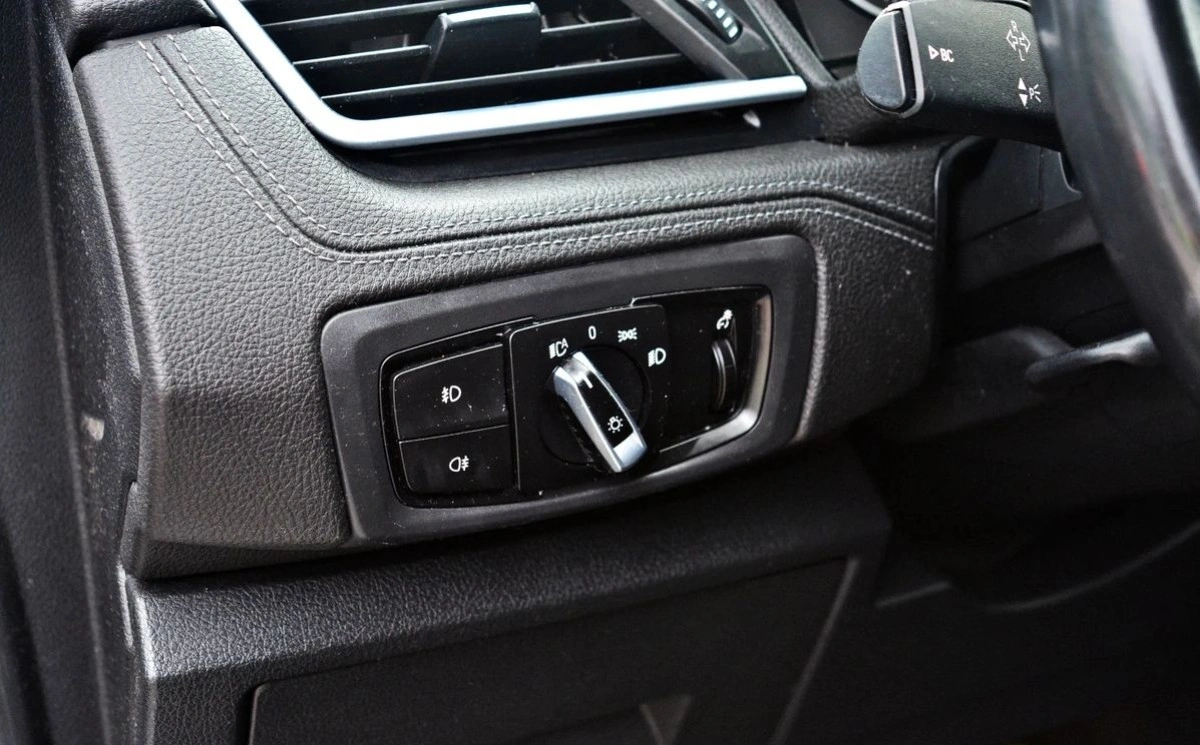 BMW Seria 2 - Zdjęcie 24