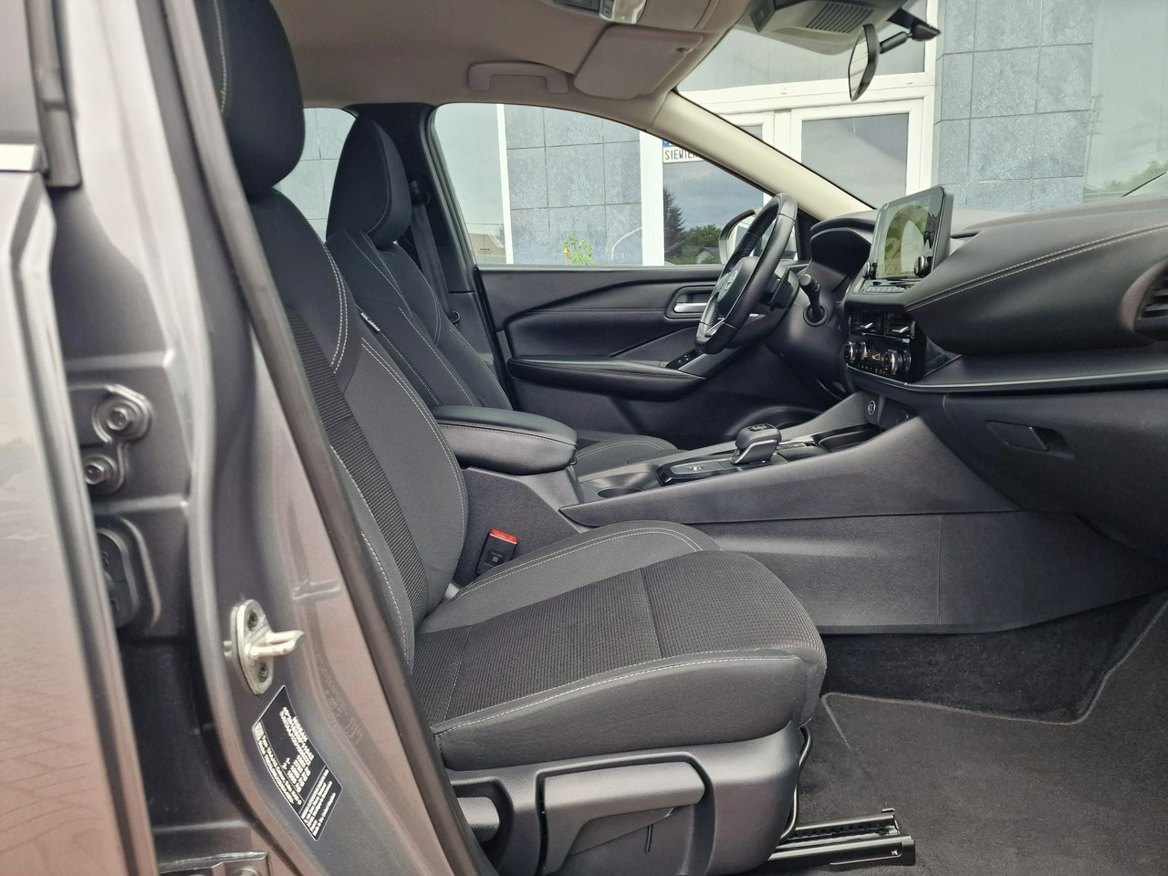 Nissan Qashqai - Zdjęcie 17