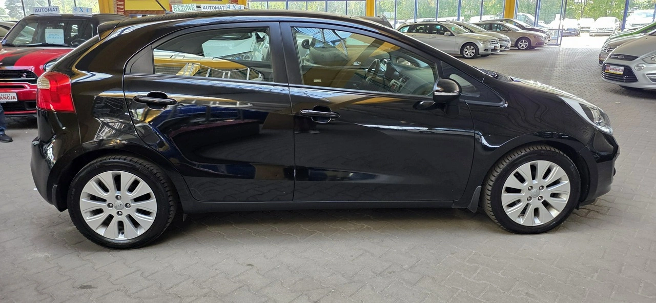 Kia Rio - Zdjęcie 9