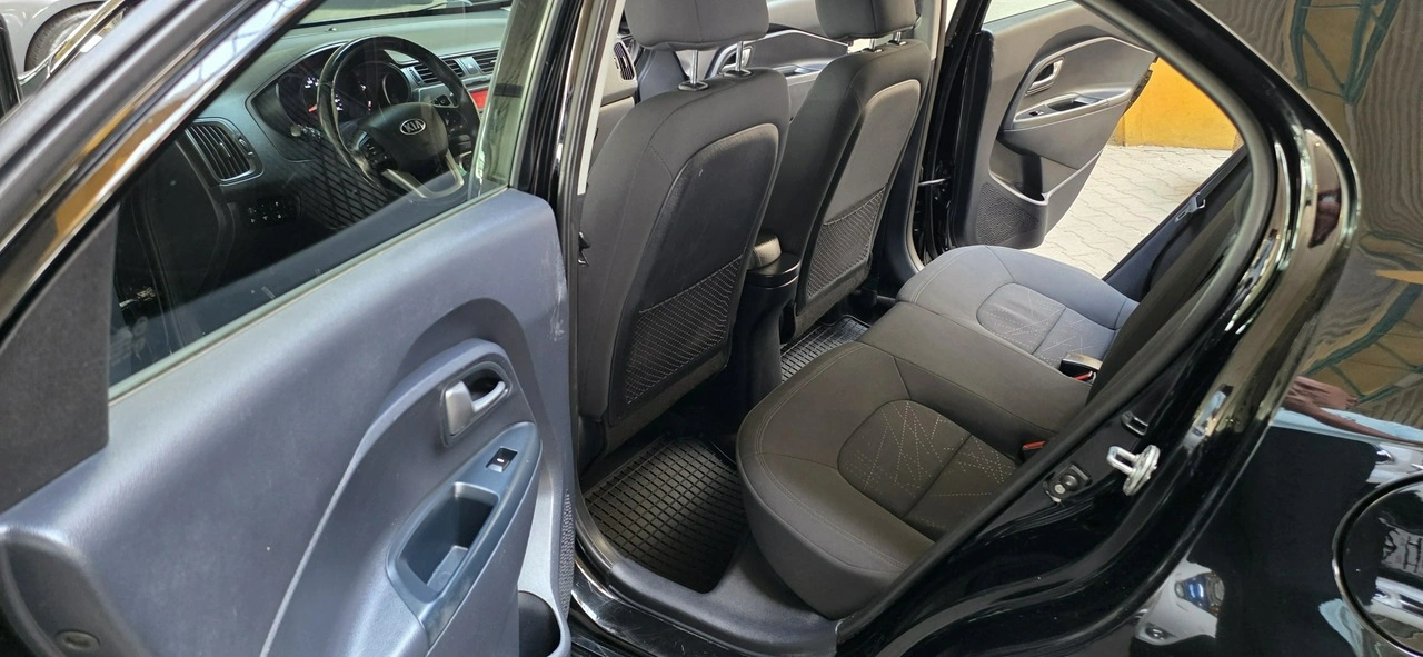 Kia Rio - Zdjęcie 11
