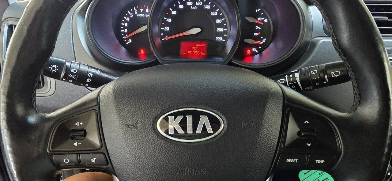 Kia Rio - Zdjęcie 19