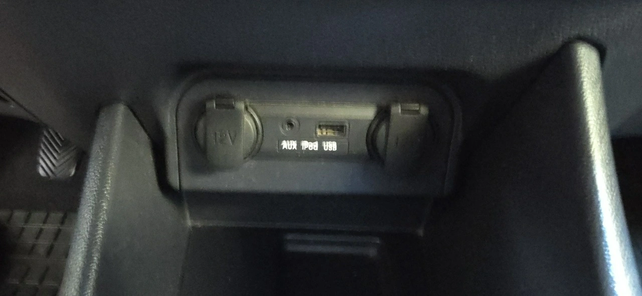 Kia Rio - Zdjęcie 23