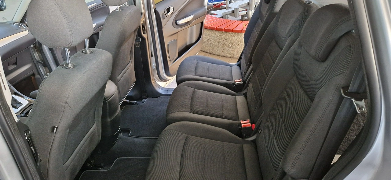 Ford S-Max - Zdjęcie 17