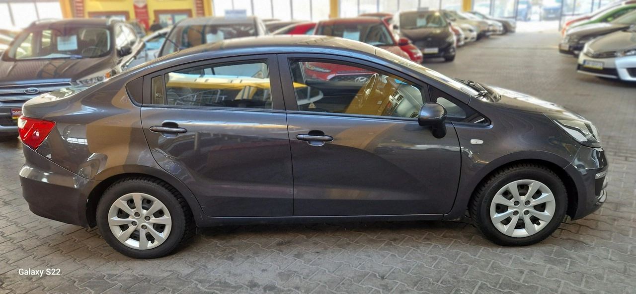 Kia Rio - Zdjęcie 10