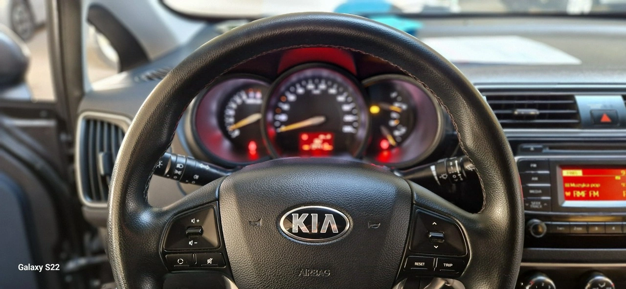 Kia Rio - Zdjęcie 13