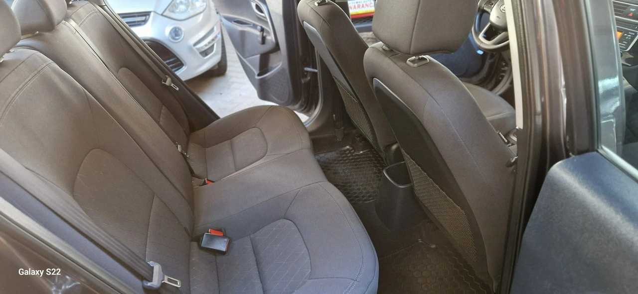 Kia Rio - Zdjęcie 20