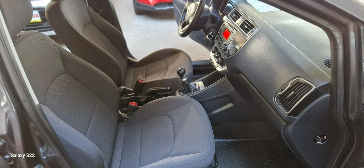 Kia Rio - Zdjęcie 21