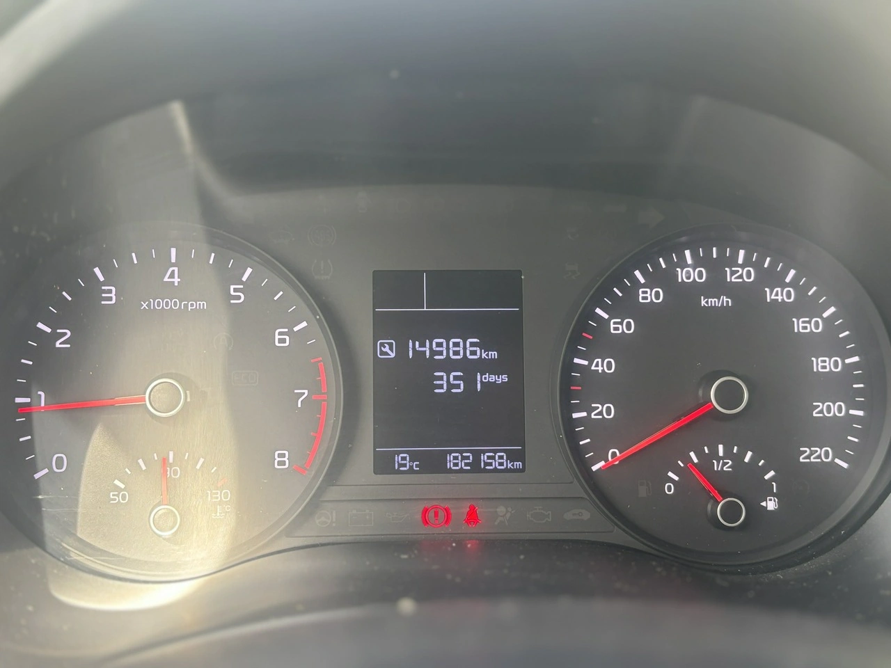 Kia Stonic - Zdjęcie 10