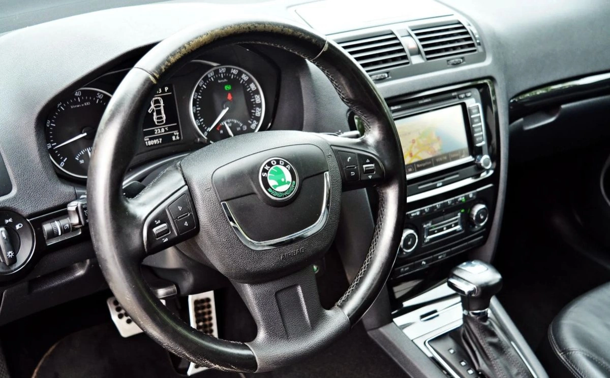 Skoda Octavia - Zdjęcie 15