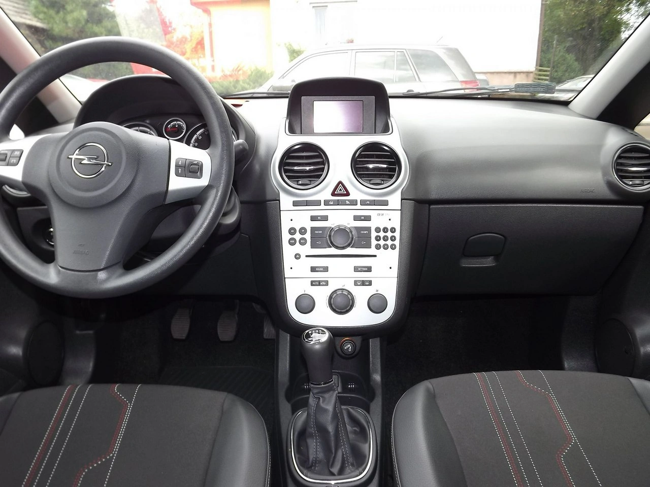 Opel Corsa - Zdjęcie 18