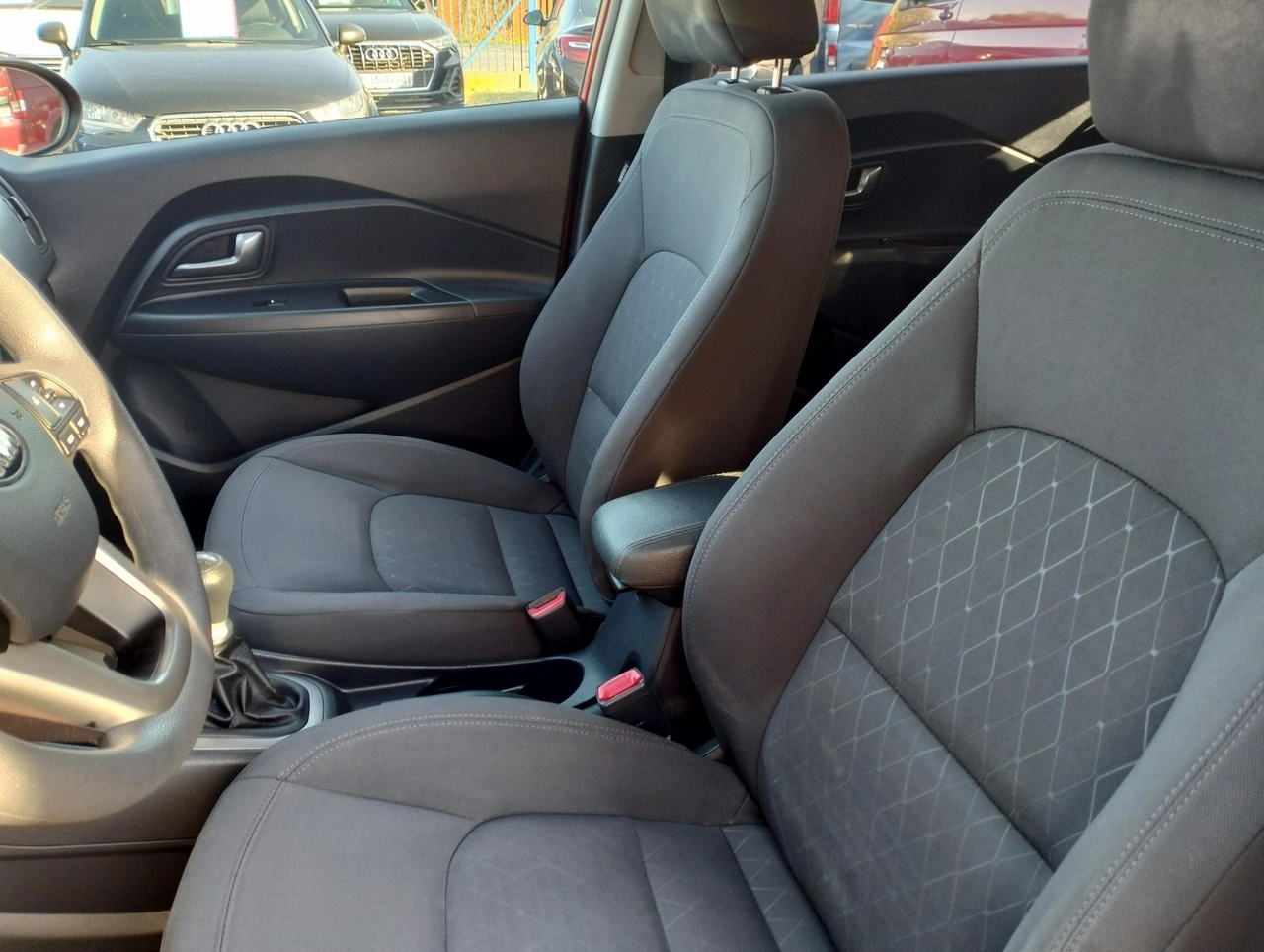Kia Rio - Zdjęcie 12