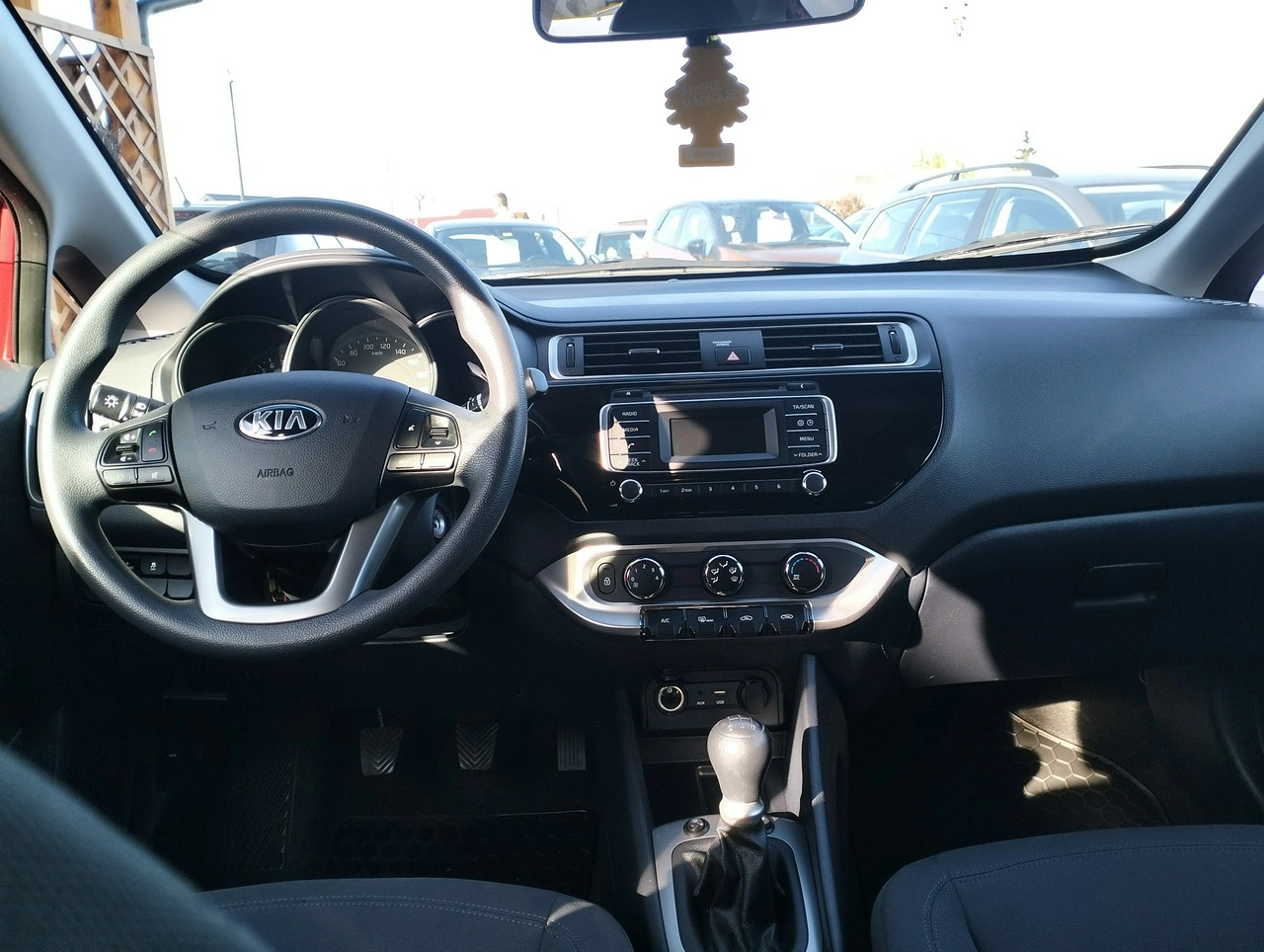 Kia Rio - Zdjęcie 16