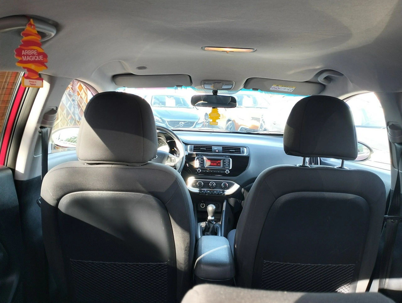 Kia Rio - Zdjęcie 17