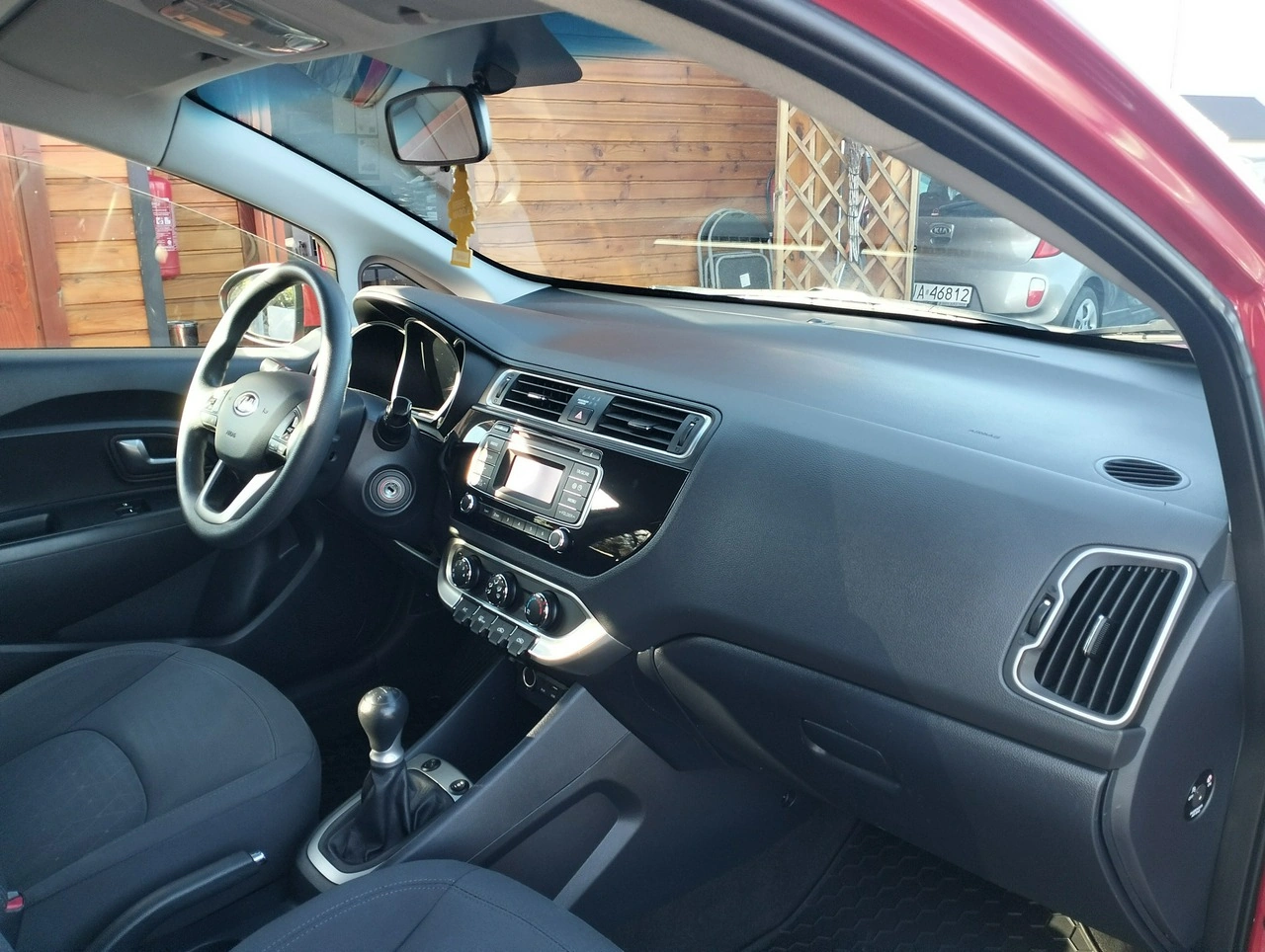 Kia Rio - Zdjęcie 21