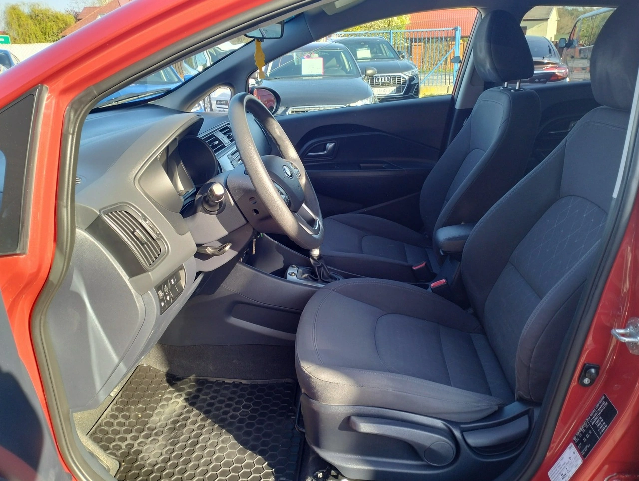 Kia Rio - Zdjęcie 7