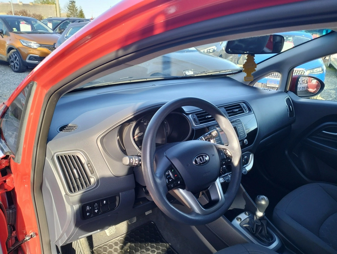 Kia Rio - Zdjęcie 10